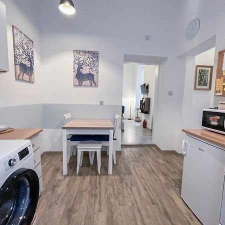 Free Parking, Downtown Apartment Near New York Cafe บูดาเปสต์ ภายนอก รูปภาพ