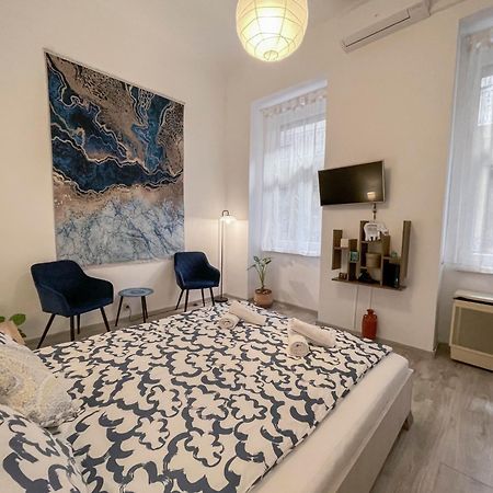 Free Parking, Downtown Apartment Near New York Cafe บูดาเปสต์ ภายนอก รูปภาพ