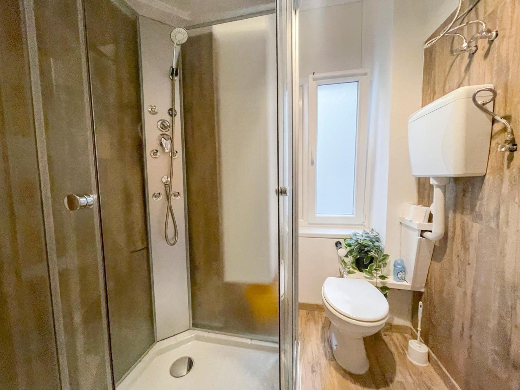 Free Parking, Downtown Apartment Near New York Cafe บูดาเปสต์ ภายนอก รูปภาพ